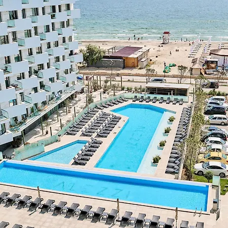 M47 Infinity Apartamento Mamaia